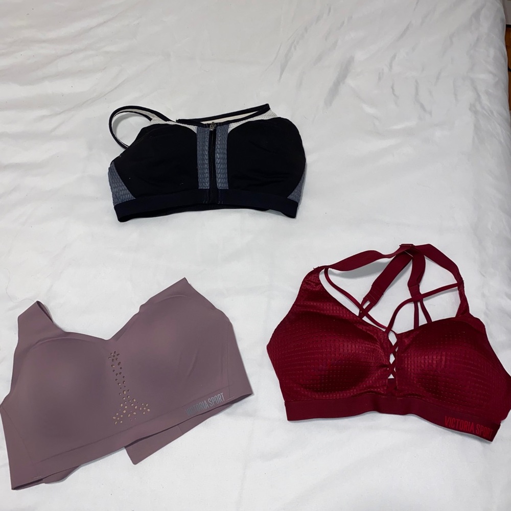 $9 VS Sport Bras - 32D